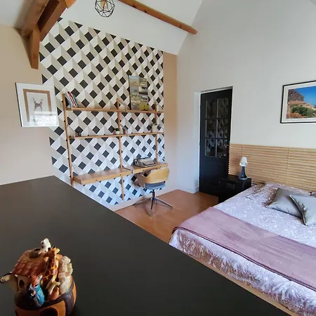 Le Chai De Gandil Holiday home